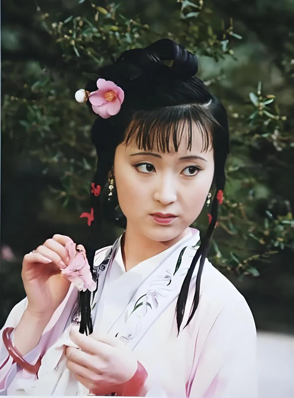 小说下载txt格式电子书到手机_电子书便携存储优势_电子书与纸质书优劣对比