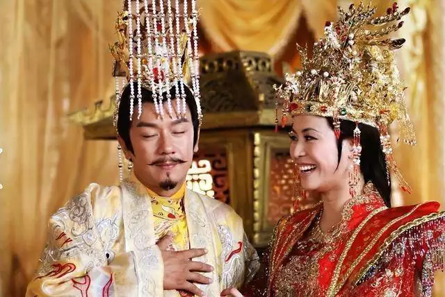 薛平贵王宝钏皇后为何是不幸的开始_王宝钏成为皇后后的处境分析_薛平贵与王宝钏下载